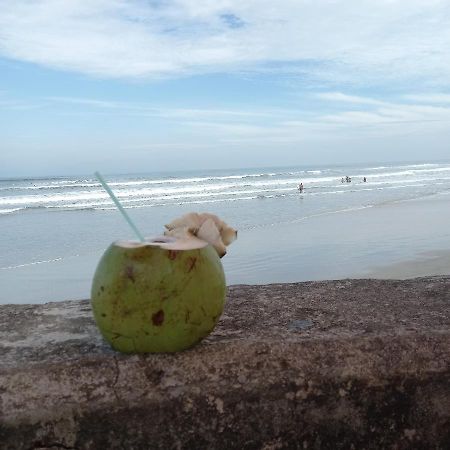 Ótimo apartamento condomínio frente a praia Mongaguá Exterior foto